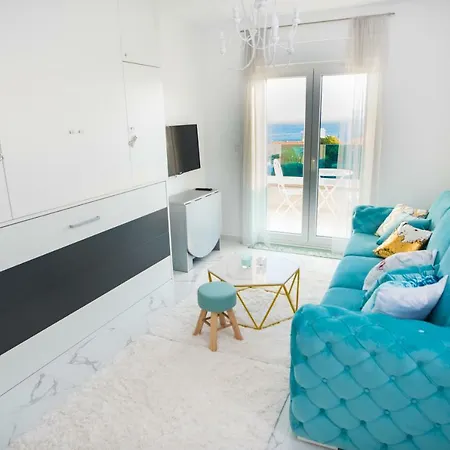Sea View Luxury Apartman *